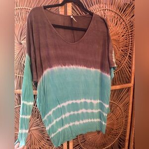Tie-Dye V-Neck Long Sleeve Top in Teal and Brown